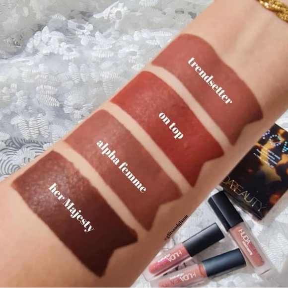 🆕Huda Beauty Liquid Lipstick Shade Her Majesty - Picture 3 of 4
